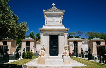 Panteón Moreno de Mora Cementerio Mancomunado Chiclana