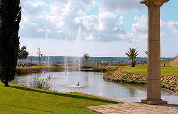 Lago y Nubes Cementerio Mancomunado Chiclana