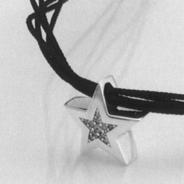 Joya Relicario Estrella con circonitas Plata de Ley