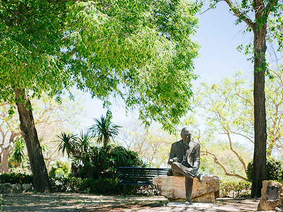 escultura-de-fernando-quinones.slider.2.title