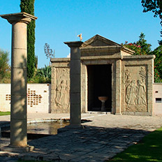 Lago y el templo de la memoria