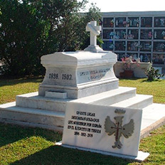 Monumento a los caidos en Cuba y Filipinas